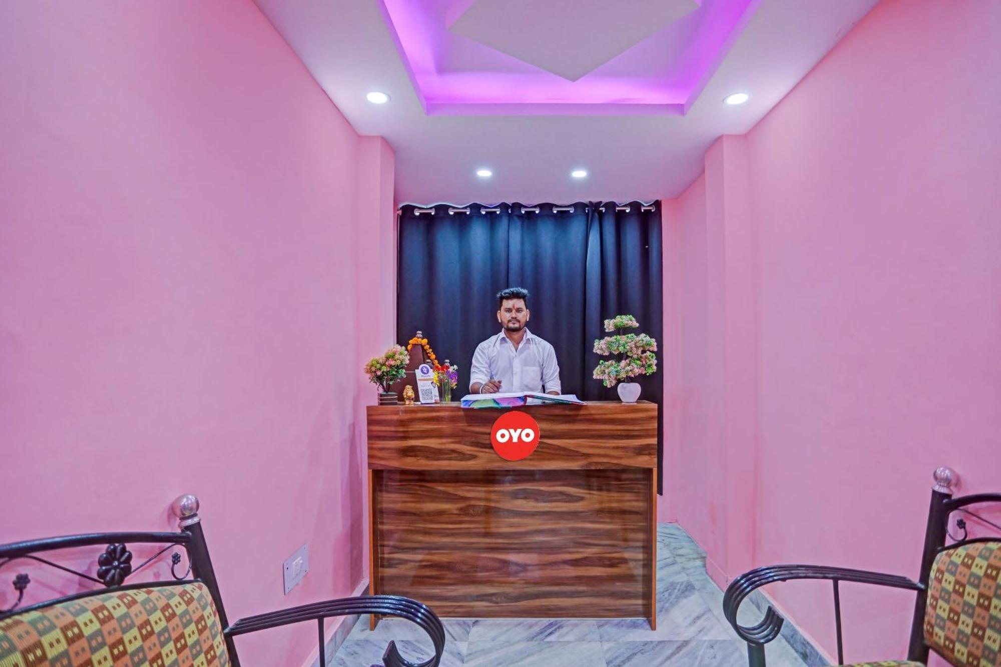 Flagship Grand Imperial Near Worlds Of Wonder Hotel Kalkaji Devi Bagian luar foto